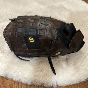 Wilson baseball glove